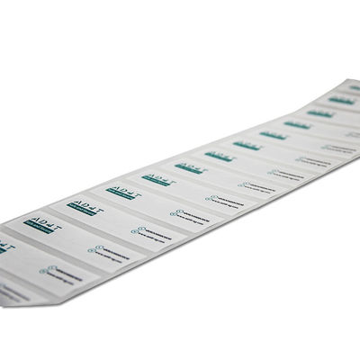 De met een laag bedekte Document RFID UHFsticker Monza M4QT van het Markerings UHFwindscherm